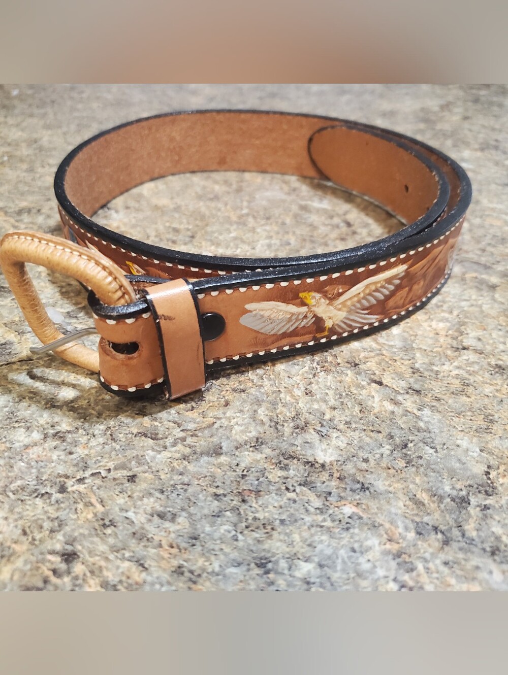 NWOT LEATHER SIZE 24. MEXICO BELT. TOOLED. ANIMAL